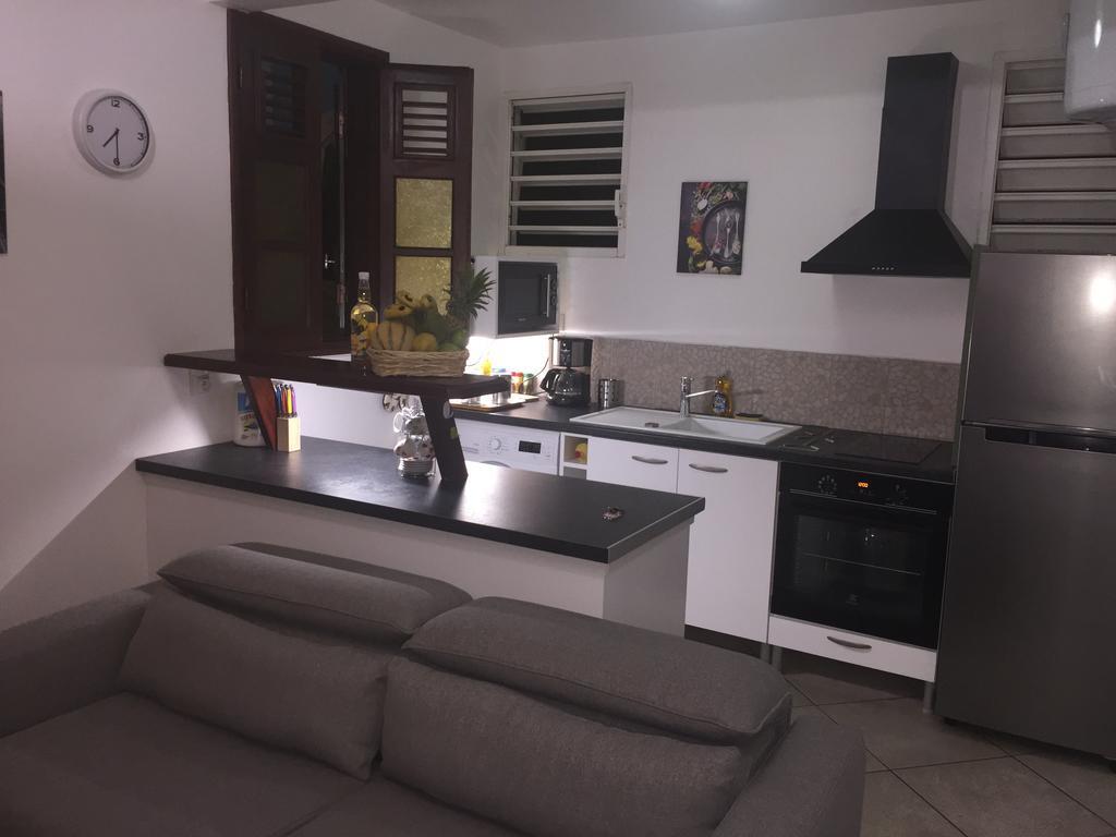 Location Guadeloupe Lägenhet Le Gosier  Exteriör bild