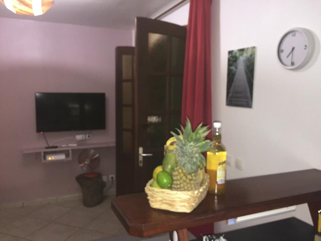Location Guadeloupe Lägenhet Le Gosier  Exteriör bild