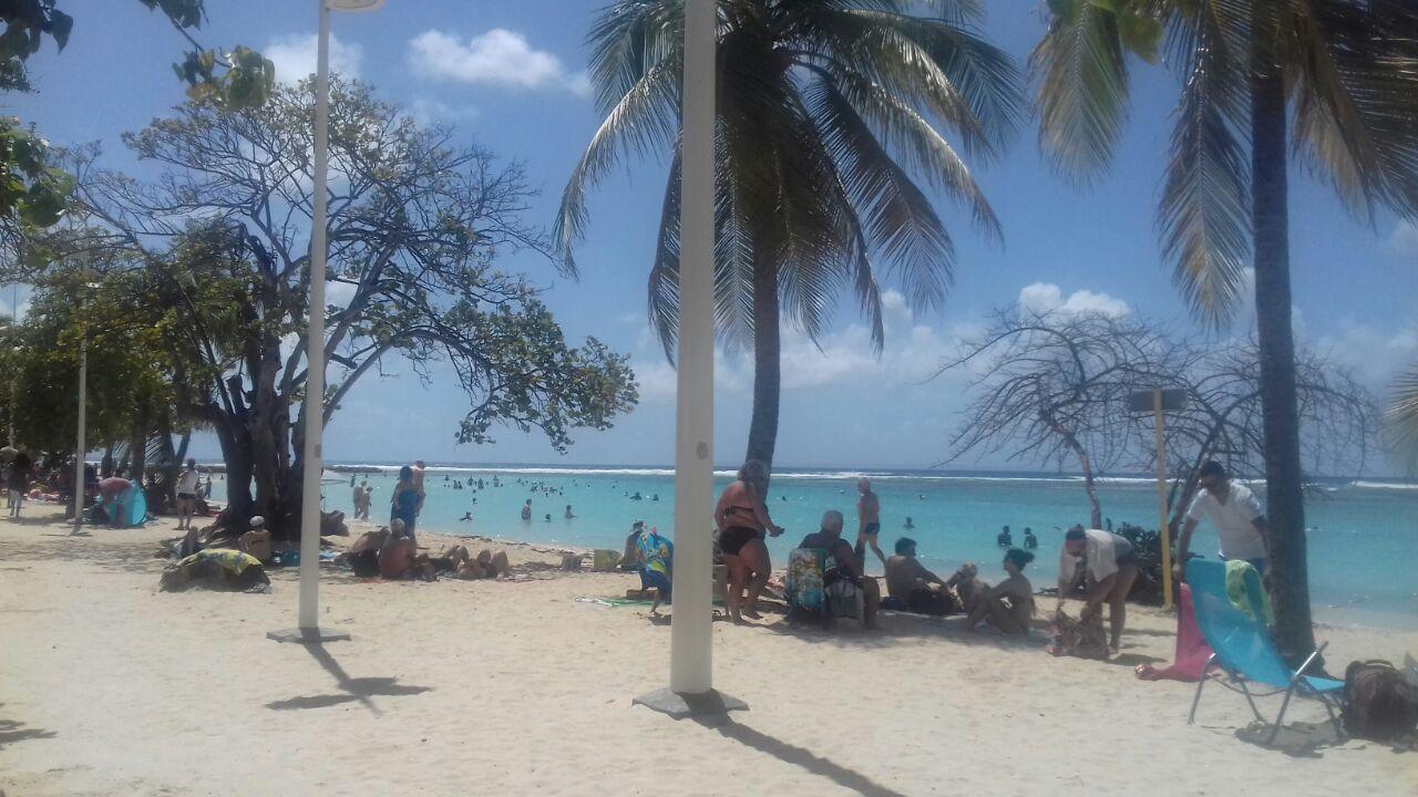 Location Guadeloupe Lägenhet Le Gosier  Exteriör bild