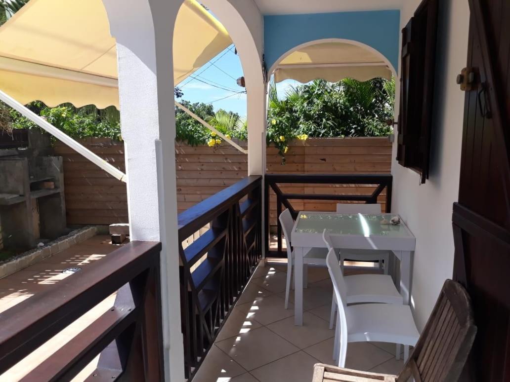Location Guadeloupe Lägenhet Le Gosier  Exteriör bild